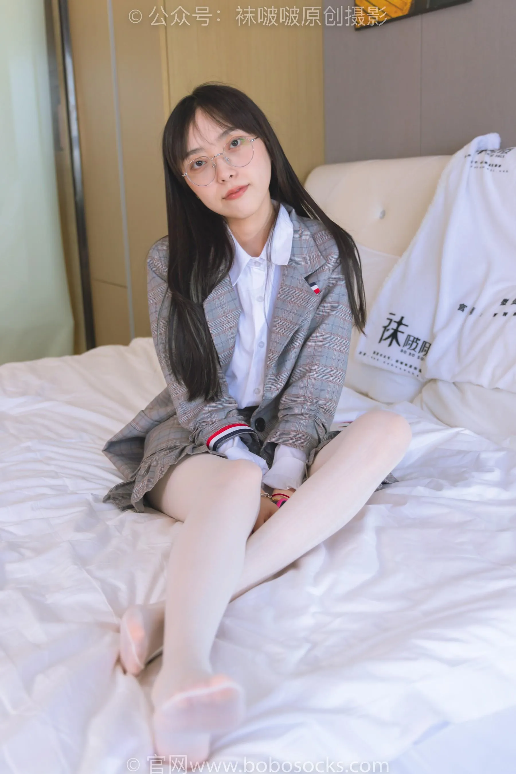 [BoBoSocks袜啵啵]NO.202 稚予-皮鞋、白色蕾丝丝袜、ol风[23] [53P]插图